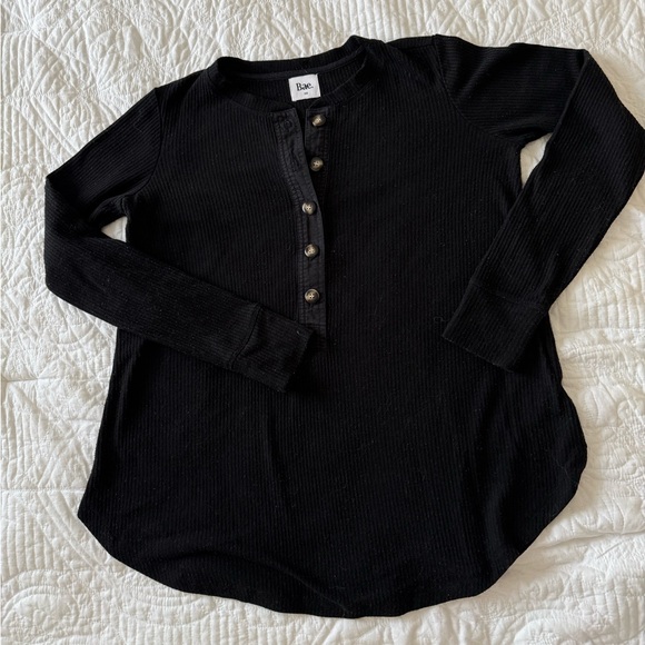 Bae the label “ On My Mind Button Henley* “ maternity and nursing top - Picture 2 of 9